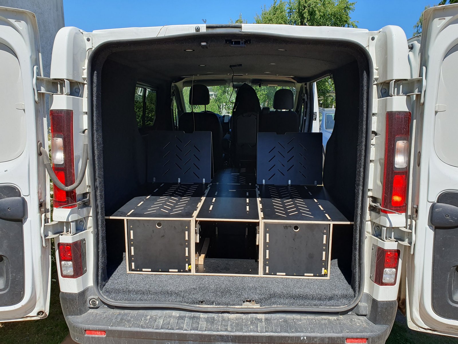 Camping box kit for Renault Trafic