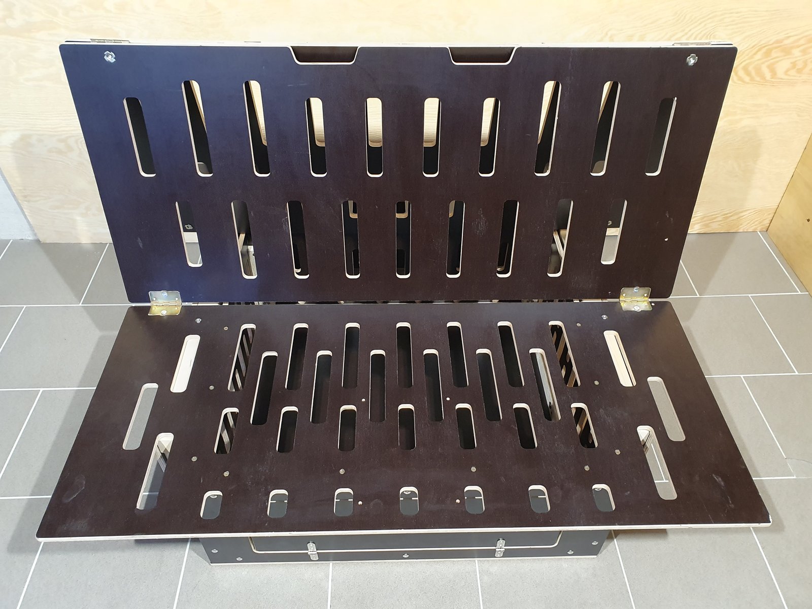 Camper Box - Model 01 - front view (larger sitting section)