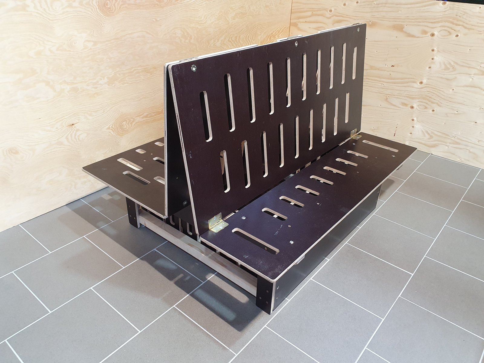 Camper Box - Model 01 - rear view (smaller sitting section)