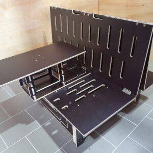 Camper box kit Model 03 with the cool collapsible swivel table